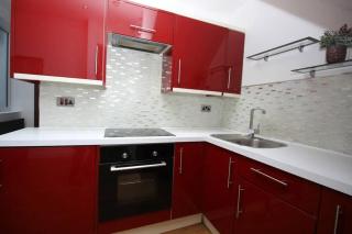 Super Cozy 2 bed 2 bath ground floor flat! - Londra - 6