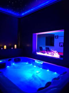 LA NUIT DES SECRETS Love Room 4 étoiles avec Jacuzzi et Sauna - Roquebrune-sur Argens - 9
