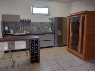 Luxury Studio Apartment with Sauna near the Beach - Štinjan - 2