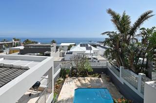 Bakoven Blue Villa with Ocean Views, Pool and No Load Shedding - Città del Capo - 0