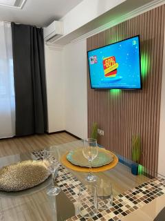 MilitariResidence Luxury 54 - Roşu - 0