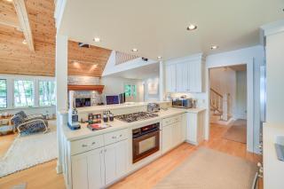 Lakefront Michigan Retreat with Private Dock - 4