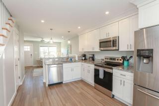 Sojourn's Sea Views with Balcony Sleeps 4 - 8