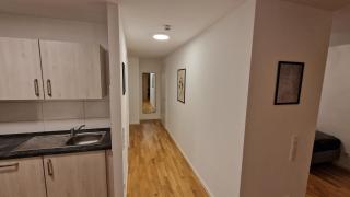 Moderne, barrierefreie Wohnung im Herzen der Stadt mit Parkplatz, WLAN und TV - Marta - 8