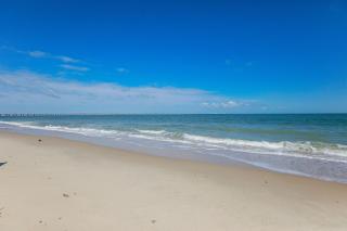 Sojourn's Sea Views with Balcony Sleeps 6 - 7