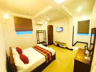 Hotel Rosenro - Piliyandala - 3