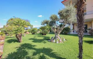 Stunning Home In Capaccio With Wifi - Paestum - 4