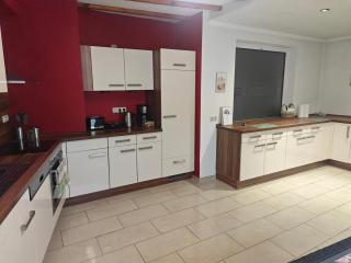 Work and Stay Selfkant Tüddern Nähe Geilenkirchen und Nähe Geleen Moderne Unterkunft für 8 Personen auf 180qm - Selfkant - 0