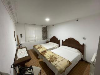 Hotel El Nuevo Semellon Aceptamos Mascotas - Tineo - 1