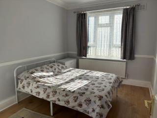 Bright 2 Bedroom Flat Close to City Centre - Londra - 8