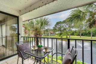 Pool and Beach Trolley Access PCB Resort Condo! - Panama City Beach - 8