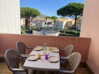 T2 avec piscine proche plage - 8