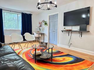 ATL Downtown 2BR King Bed Free Parking and Gym LM208 - 4