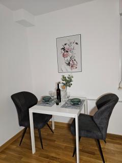Cozy Terrace Studio near Düsseldorf Messe-Fair & Airport I 15 Min - Meerbusch - 6