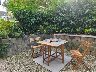 Cozy Terrace Studio near Düsseldorf Messe-Fair & Airport I 15 Min - Meerbusch - 0