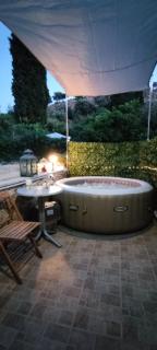 Villa Sofita with jacuzzi - Maroulás - 1