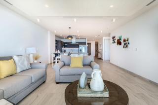 Oceanfront Vibes Iconic Beachside Getaway - Puerto Peñasco - 5