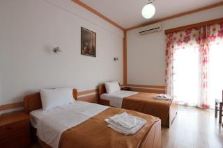 Autogrill Hotel restaurant & Camping - Gjirokastër - 2
