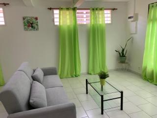 Le nid des colibris, charmant T3 spacieux et paisible, votre refuge idéal entre ville, plages & cascades - 4