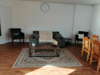 Les fontaines T4 Spacieux 3 chambres parking gratuit - 0