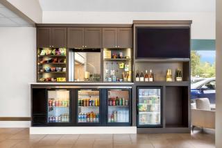 Best Western Plus Parkway Inn - Wilsonville - 2