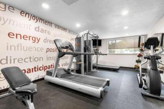 Best Western Plus Parkway Inn - Wilsonville - 3