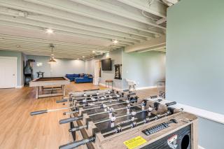 Steps From Oneida Lake Spacious Gem with Game Room! - 9