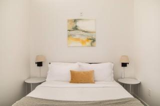 Flexhome Skywalk to Fiserv U8 with Rooftop, Gym, and Parking - Milwaukee - 3