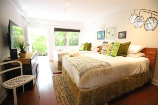 South Beach Steps to Ocean Drive with Free Parking - 5