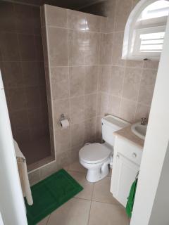 #3 Eastry Gardens - Cozy 1BR Studio w Ocean View - 3