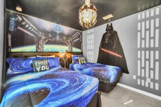 Exciting Brand New Home Sleeps 31 Guest Big Beds villa - 3