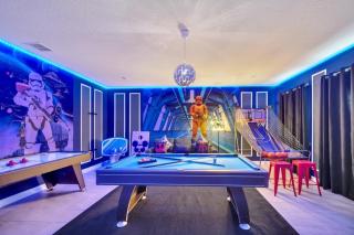 Magnificent Star Wars & Designed Rooms Pool & Spa! villa - 8
