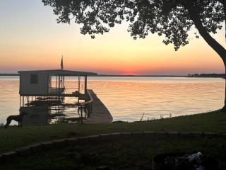 Lakefront Home with Boat Dock, Fire Pit and Paddle Boards - 0