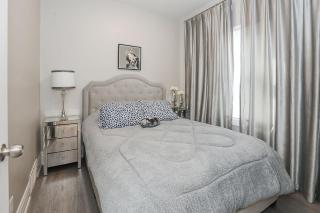 Charming newly renovated three bedroom cozy home. - 2