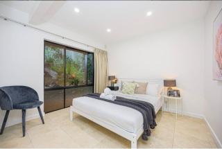 Spacious 4-Bedrooms Family Home in Lindfield - Forestville - 4