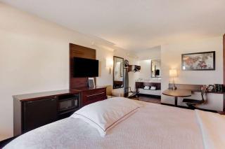 Super 8 by Wyndham Deerfield - Northbrook - Deerfield - 4