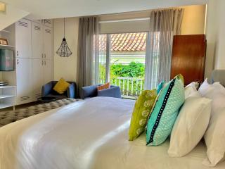by Calamari Homes - Parque Centenario casa 206 walled city - Cartagena de Indias - 2