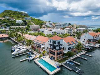 Paraiso in St Maarten- Steps away from Bars & Restaurants and Beach! - 0
