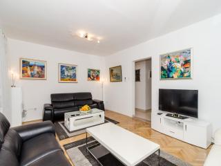Apartment Iva 31 - Two-Bedroom Apartment with Balcony and City View - Dubrovnik - 6
