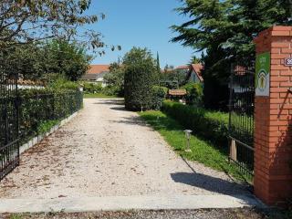 Charmant Gîte dans les Monts du Lyonnais avec Jardin, Terrasse et Confort Moderne - FR-1-496-174 - Maringes - 8