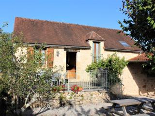 Maison de campagne avec 3 chambres, wifi, terrasse, proche sites touristiques, animaux acceptés - FR-1-616-138 - Azerat - 5