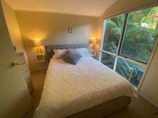 Sassafras Treehouse Private home in the Dandenong Ranges, Victoria - Sassafras - 4