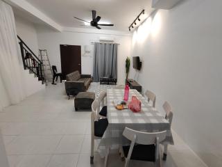 AM Homestay Melaka Dua Tingkat 4Room 3Bathroom - 6