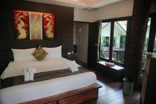 Rock and Tree House Resort - Khao Sok - 4