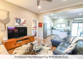 Sterling House Spacious Deck BBQ Pet Friendly - Dubbo - 0