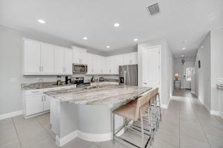 Brand New Encore Resort 5 Bed Resort Home villa - 7