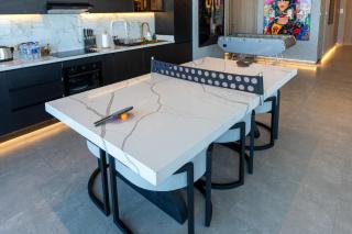 Vayk- Ultra Modern 3 BD Marina Retreat with Stunning Views - Dubai - 1