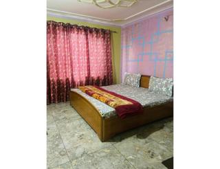 Hotel Heeposh, Srinagar - Srinagar - 8