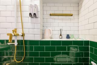 XiXi Lakeside Inn - 2