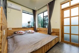 XiXi Lakeside Inn - 1